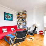 Comfort And Tranquility Near The Canal De L Ourcq