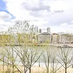 Comfort And Tranquility Near The Canal De L Ourcq